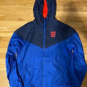20/21  official England Nike windrunner jacket